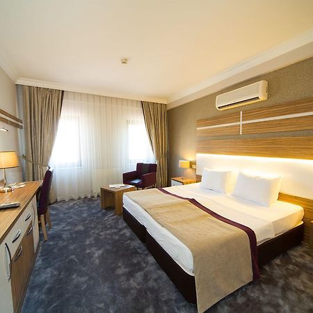 Spilos Hotel Маниса Экстерьер фото
