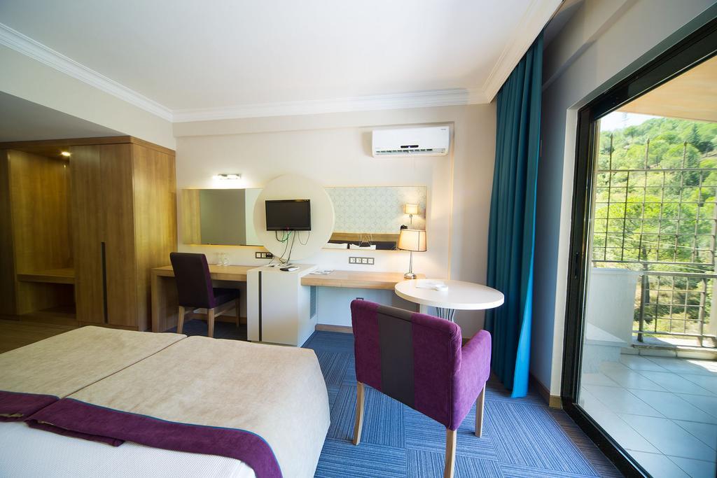 Spilos Hotel Маниса Экстерьер фото