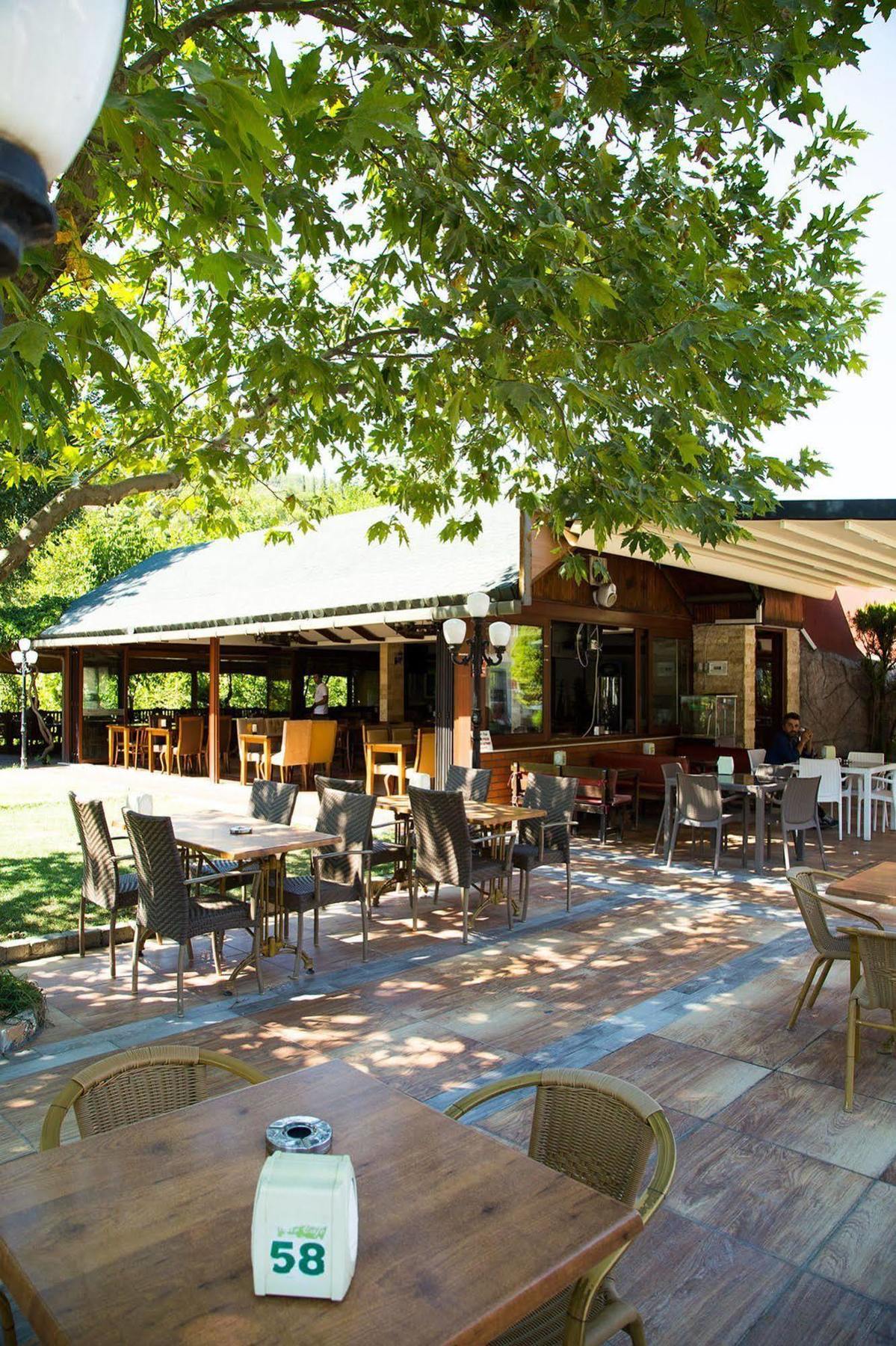 Spilos Hotel Маниса Экстерьер фото